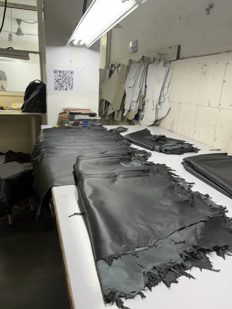 Hide Fashion leather matching in the cutting zone, before allocation to the cutters.